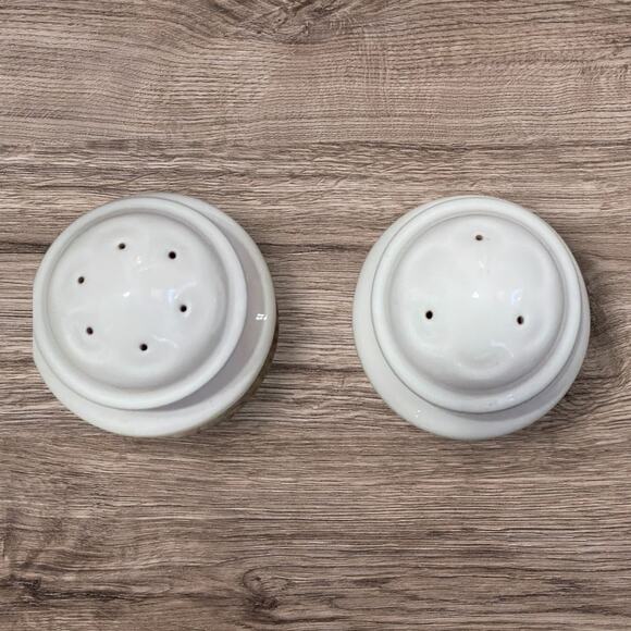 Pfaltzgraff Trousseau Roses Salt and Pepper Shakers Vintage EUC - Picture 4 of 8